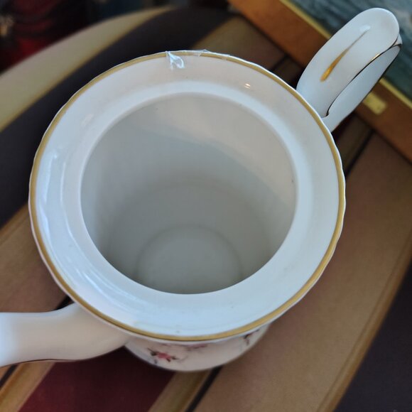 Princess House By Hammersley. Windsor Rose Fine Bone China Tea Pot - Picture 3 of 16